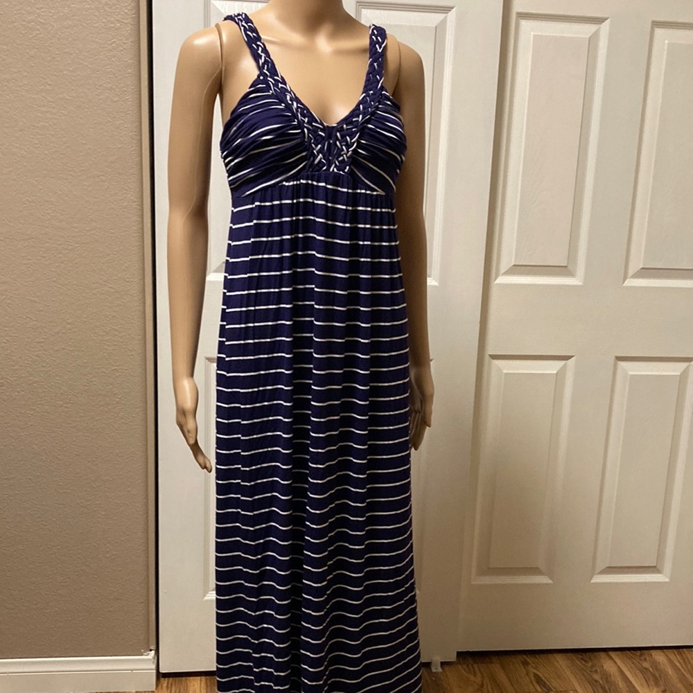 Design  History  Maxi Dress Small